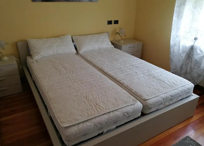 Casa Il Glicine بيت للعطل